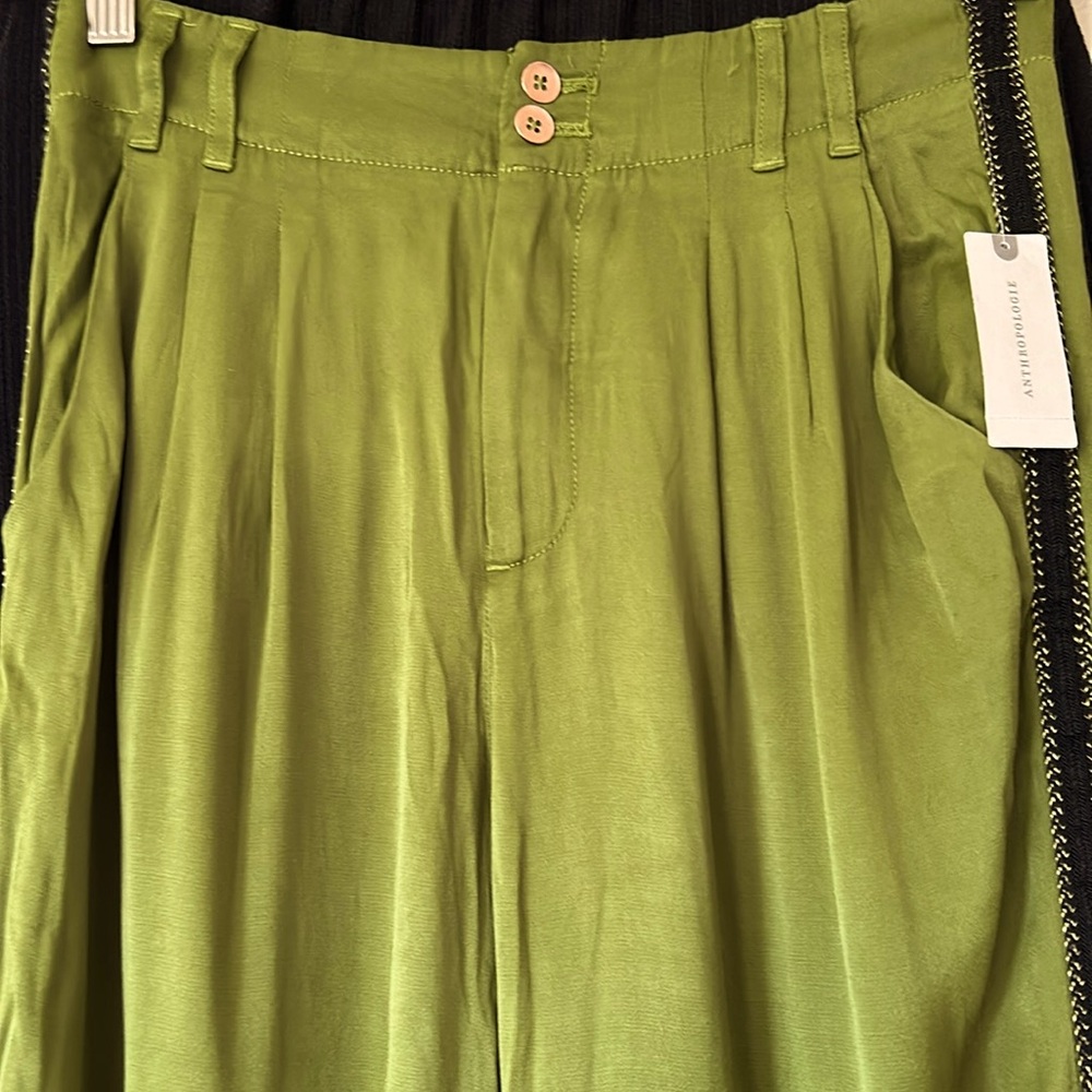 Olive green cargo pants very stylish